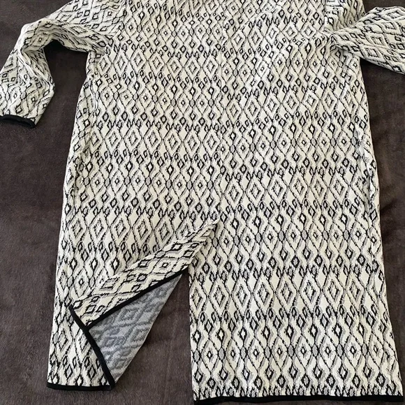 Philosophy Silver Diamond Pattern Knit Sweater - NWT Size M - Picture 4 of 9